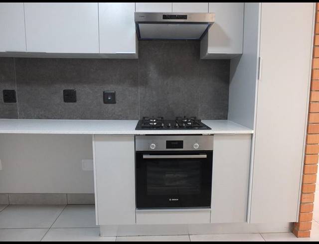 2 BEDROOM PROPERTY TO RENT IN GEORGE CENTRAL